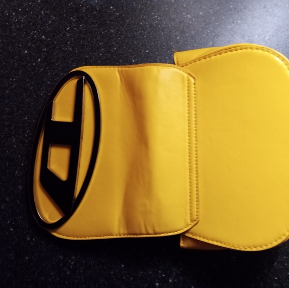 Vintage Diesel Yellow Crossbody Bag - Picture 3 of 6